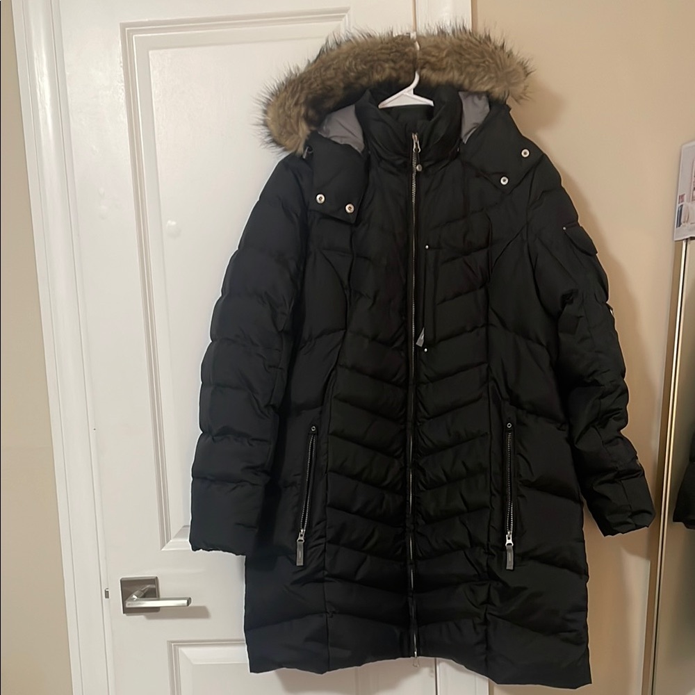 Eddie Bauer Women's Mid Long Black Puffer Coat with Faux Fur Hood XL